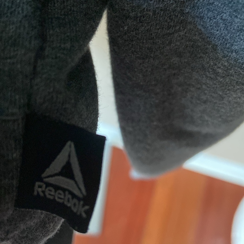 Reebok Women’s Dark Gray Logo High Low Hoodie Size Athleisure Loungewear Size L - Picture 2 of 6